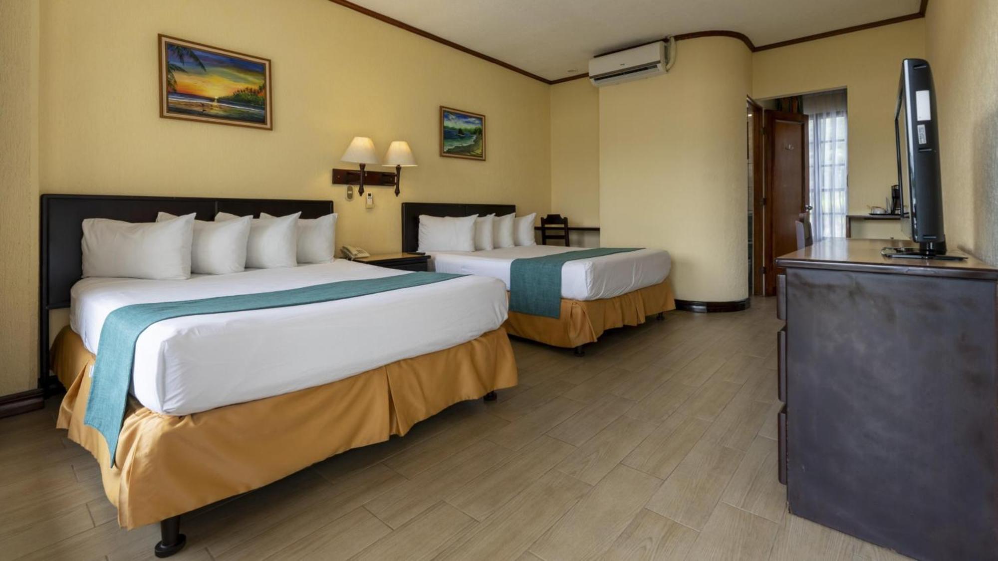 Superior Doppelzimmer mit 2 Doppelbetten - Nichtraucher